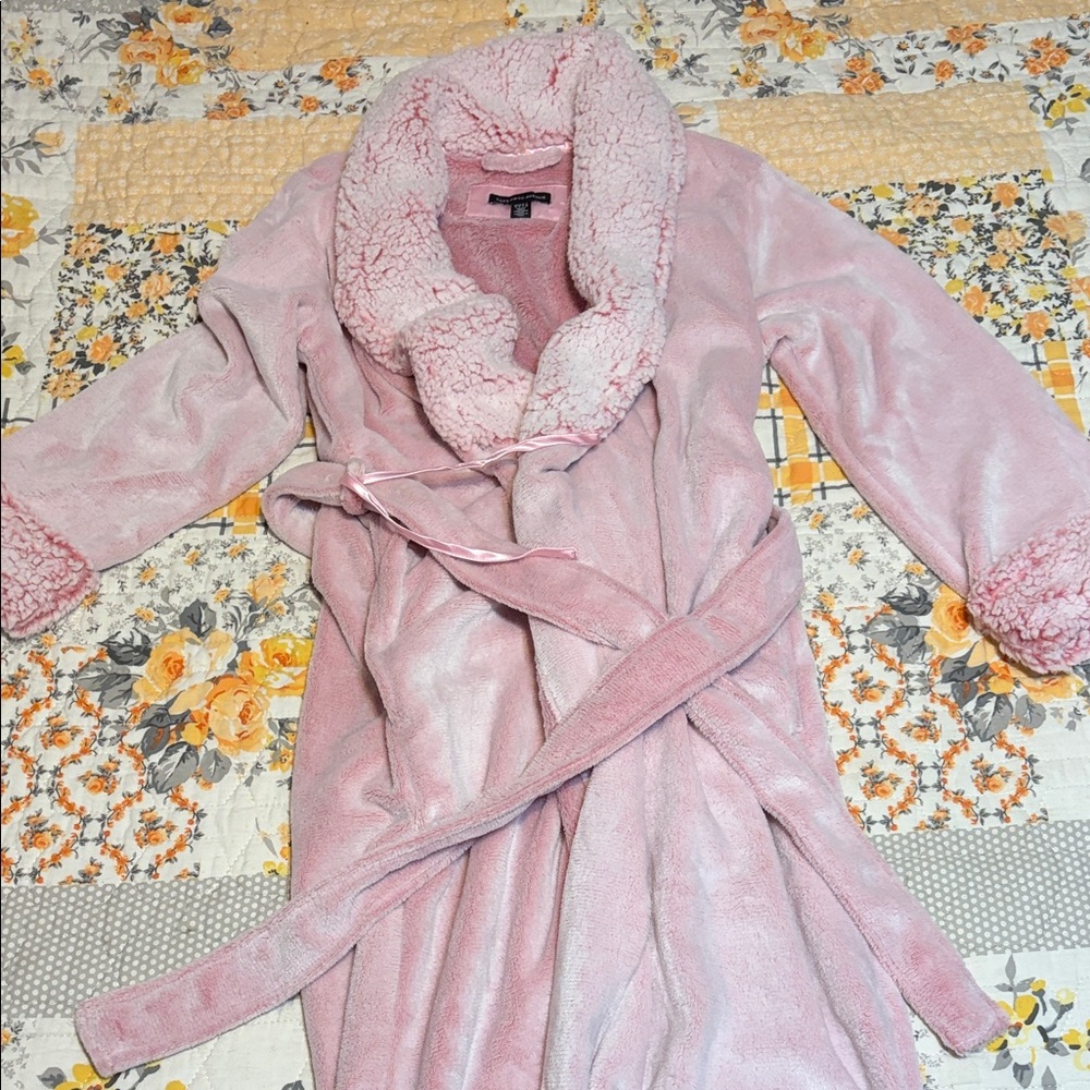 Saks Fifth Avenue Pink Plush Robe